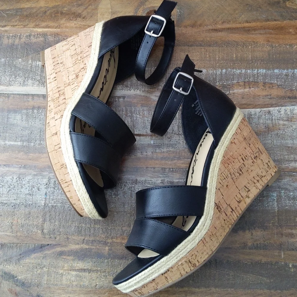 🆕🌿ANKLE STRAP WEDGE SANDALS🌿